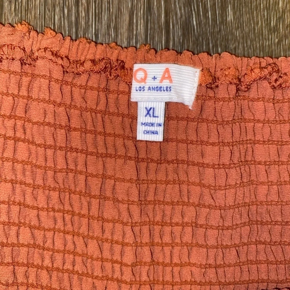 Q+A XL beautiful off shoulder top fall color
